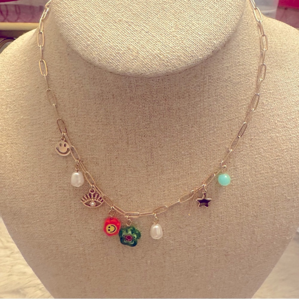 NWOT Garage Clothing Necklace
